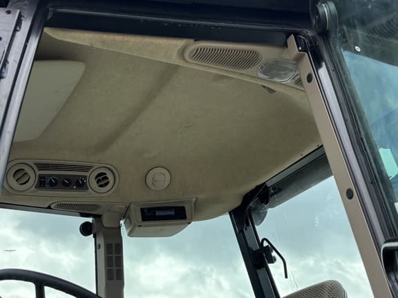 Image of John Deere 5100E equipment image 2