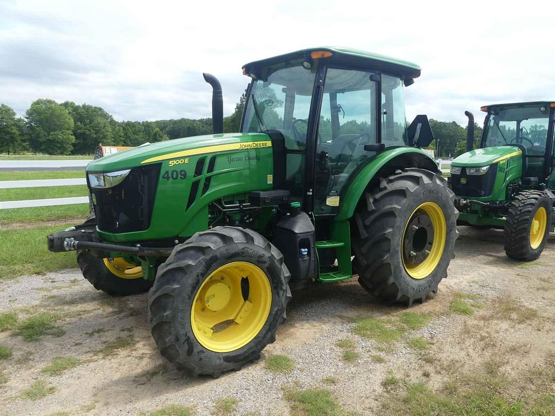 Image of John Deere 5100E Primary image