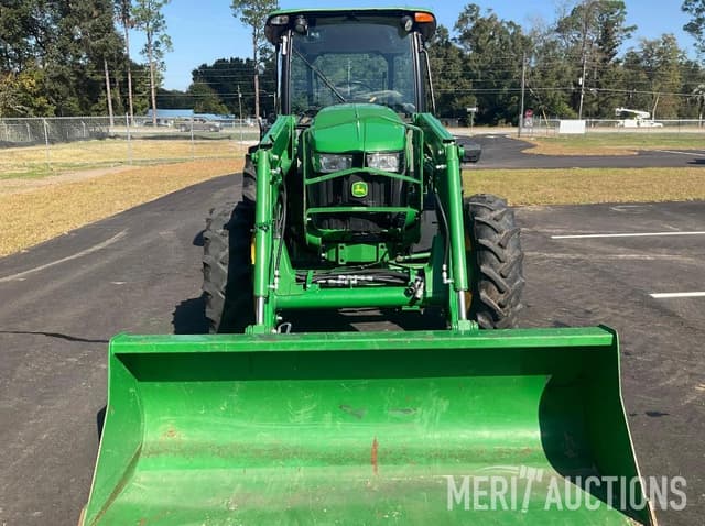 Image of John Deere 5100E equipment image 3