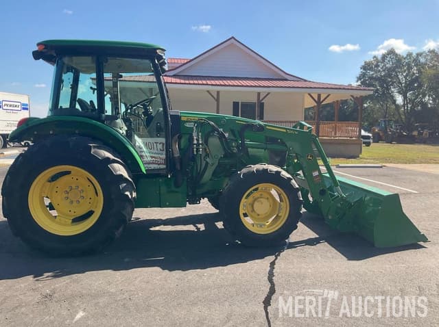 Image of John Deere 5100E equipment image 2