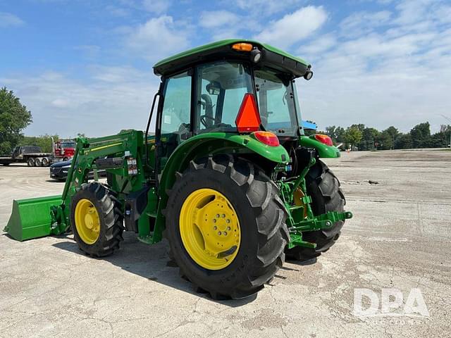 Image of John Deere 5100E equipment image 4