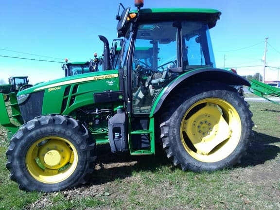 Image of John Deere 5100M equipment image 4