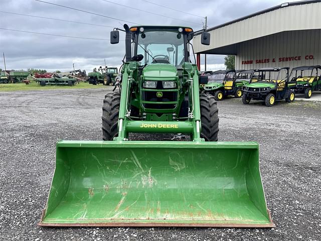 Image of John Deere 5100M equipment image 3