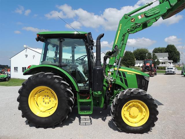 Image of John Deere 5100M equipment image 4