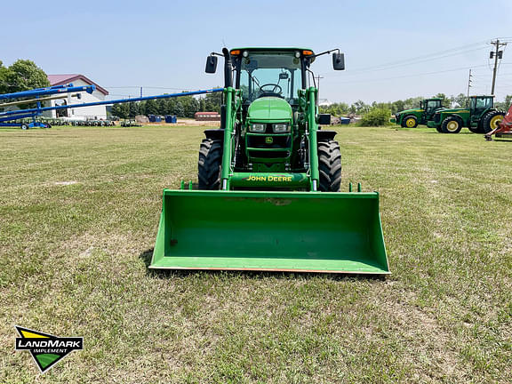 Image of John Deere 5100M equipment image 1