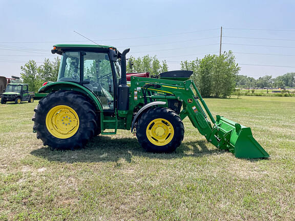 Image of John Deere 5100M equipment image 3