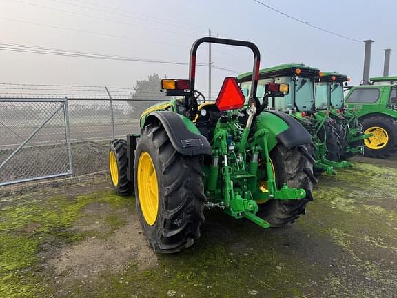 Image of John Deere 5100ML equipment image 2