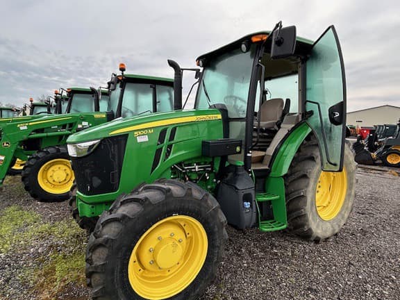 Image of John Deere 5100M equipment image 4