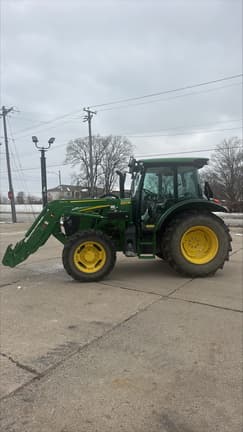 Image of John Deere 5100M equipment image 1
