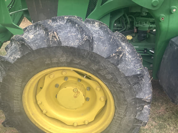 Image of John Deere 5115M equipment image 4
