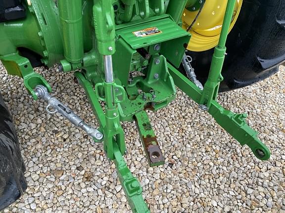 Image of John Deere 5115M equipment image 1