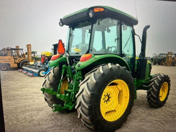 Image of John Deere 5115M equipment image 4