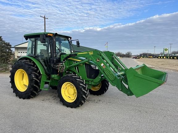 Image of John Deere 5115M equipment image 3