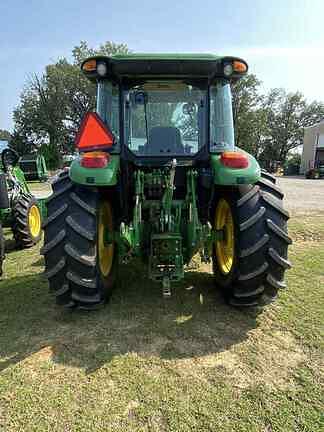Image of John Deere 5115M equipment image 2