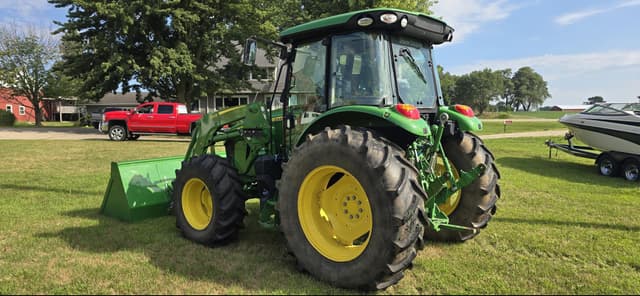 Image of John Deere 5115R equipment image 2