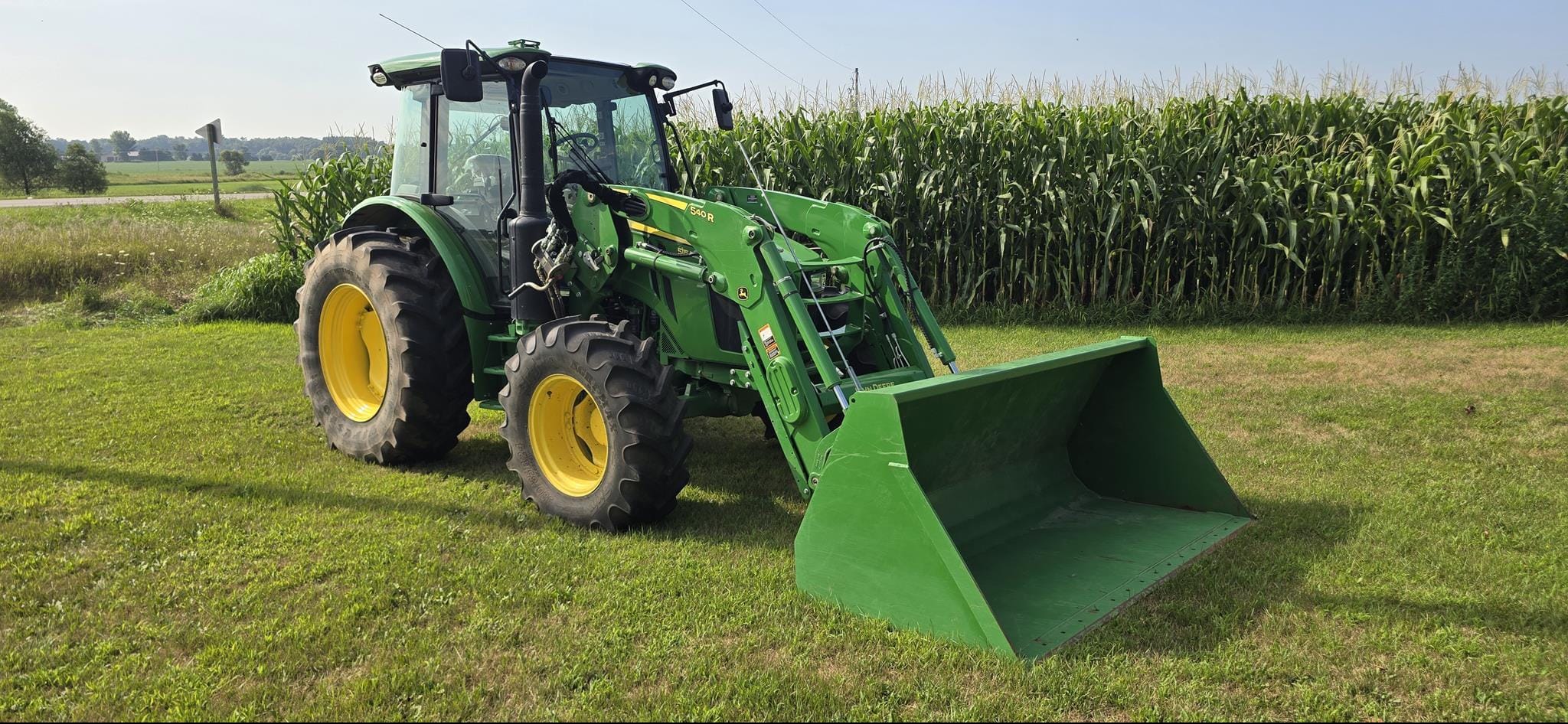 2021 John Deere 5115R Equipment Image0