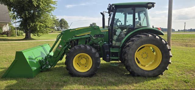 Image of John Deere 5115R equipment image 2