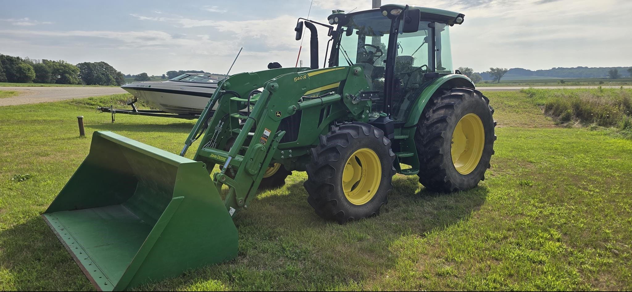2021 John Deere 5115R Equipment Image0