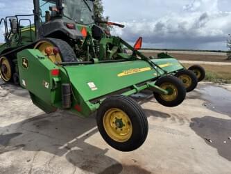 Image of John Deere 520 equipment image 3