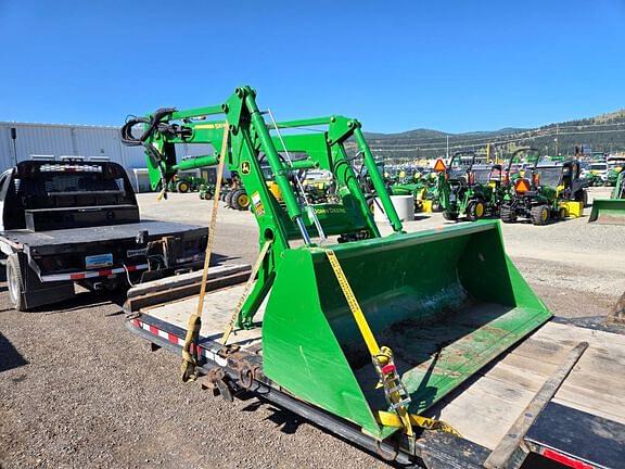 Image of John Deere 520M equipment image 3
