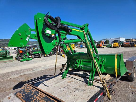 Image of John Deere 520M equipment image 2