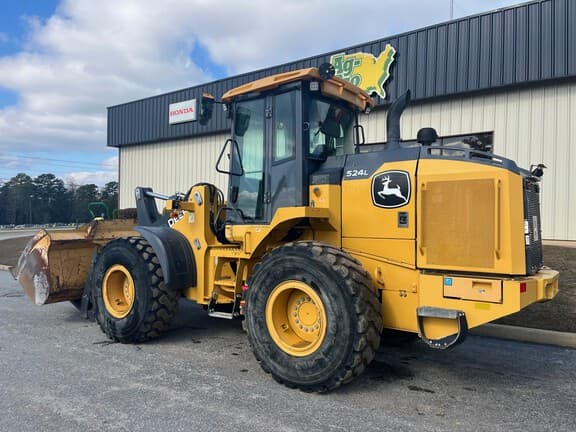 Image of John Deere 524L equipment image 1