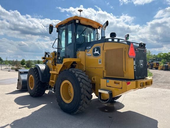 Image of John Deere 524P equipment image 2