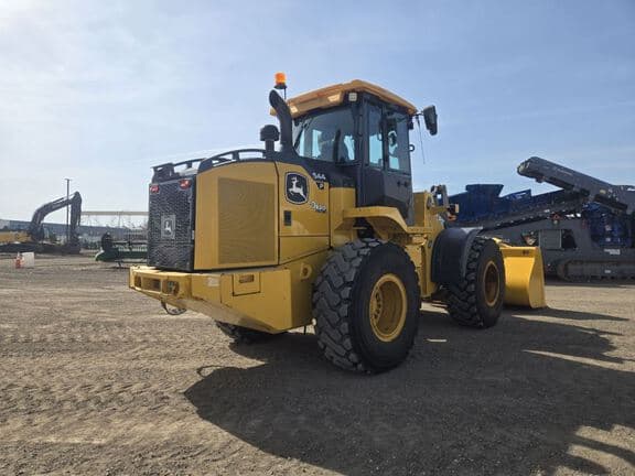 Image of John Deere 544P equipment image 4