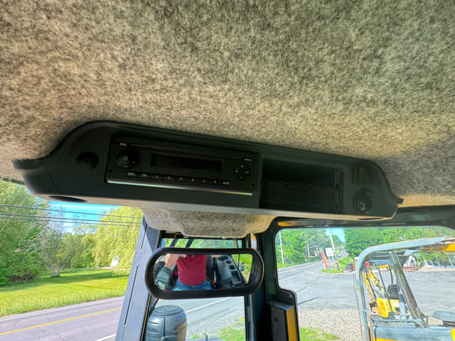 Image of John Deere 550K equipment image 4