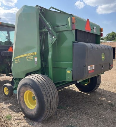 2021 John Deere 560M Silage Equipment Image0