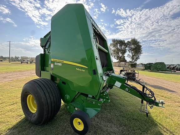 Image of John Deere 560M equipment image 4