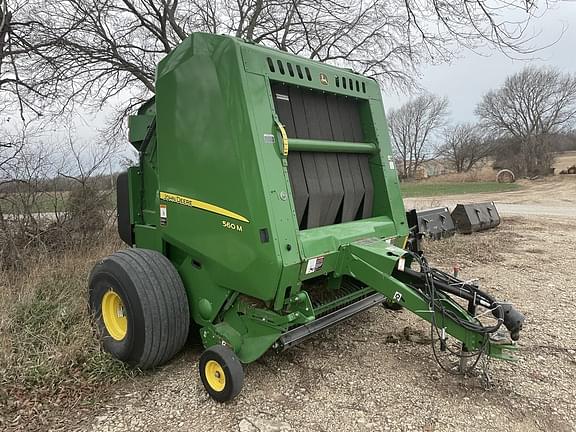 Image of John Deere 560M equipment image 2