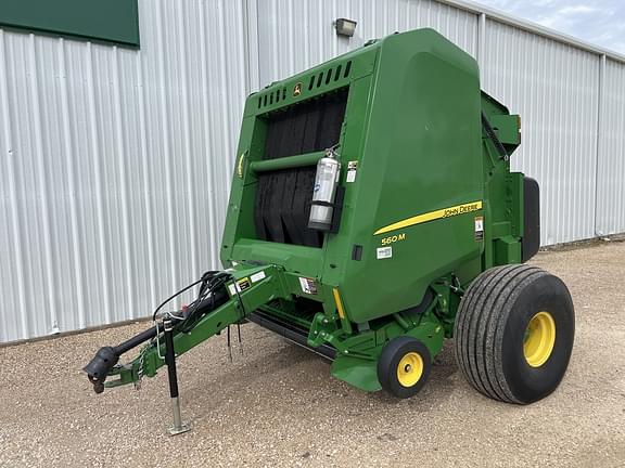 Image of John Deere 560M equipment image 1