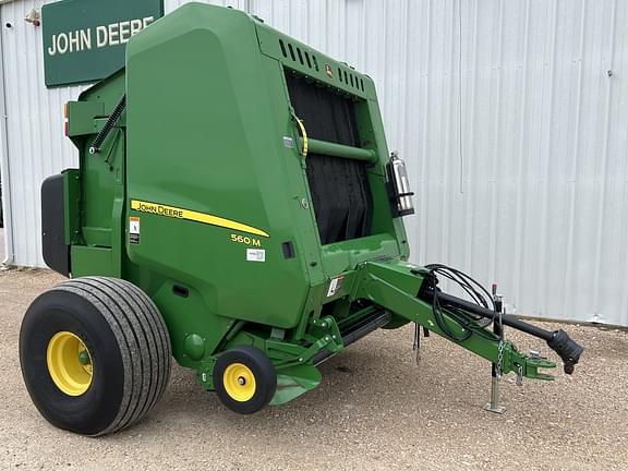 Image of John Deere 560M equipment image 4