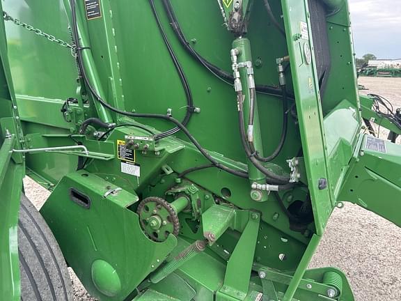 Image of John Deere 560M equipment image 3