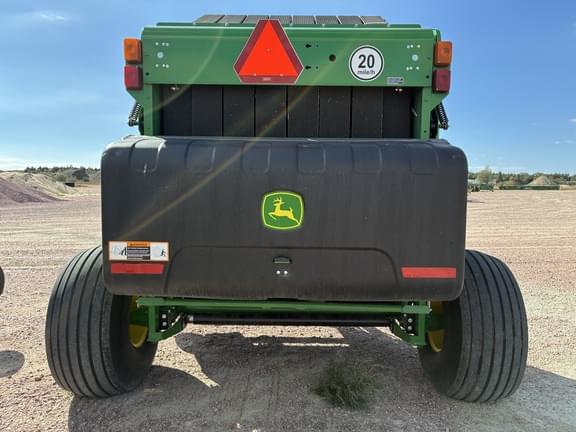 Image of John Deere 560M equipment image 3