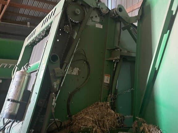 Image of John Deere 560M equipment image 2