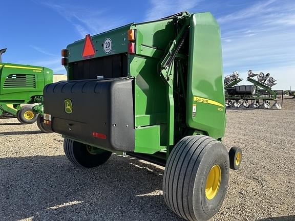 Image of John Deere 560M equipment image 4