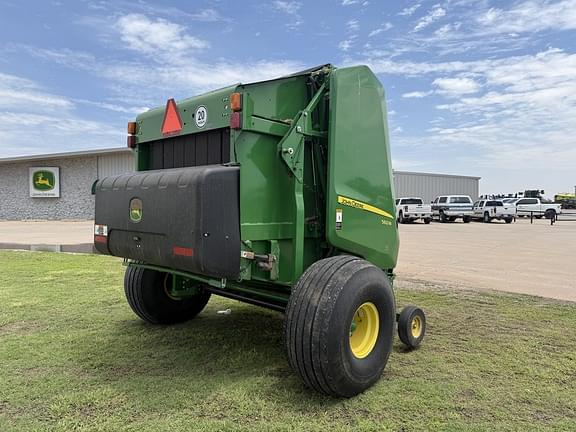 Image of John Deere 560M equipment image 4