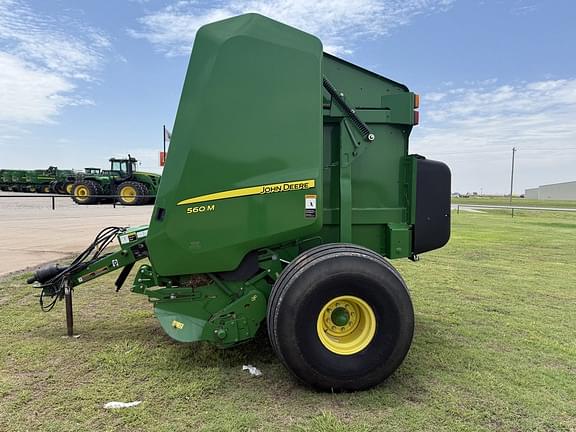Image of John Deere 560M equipment image 1