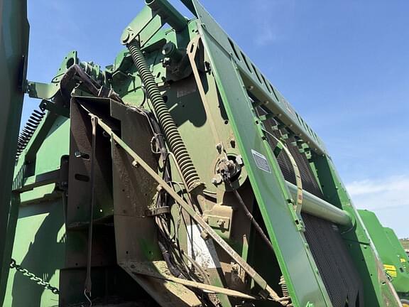 Image of John Deere 560M equipment image 4