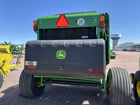 Image of John Deere 560M equipment image 4