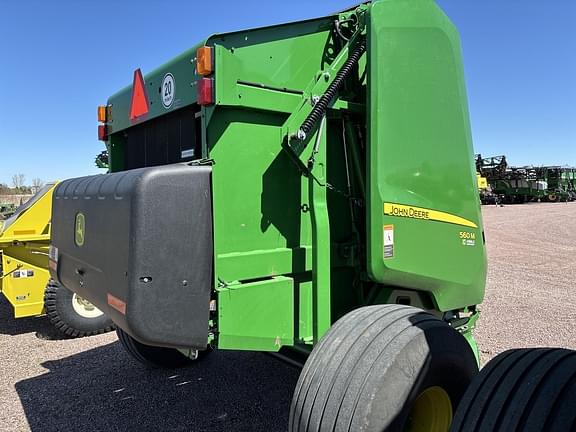 Image of John Deere 560M equipment image 3