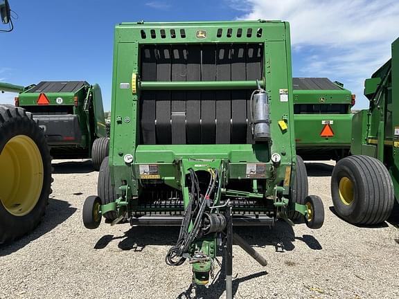 Image of John Deere 560M equipment image 1