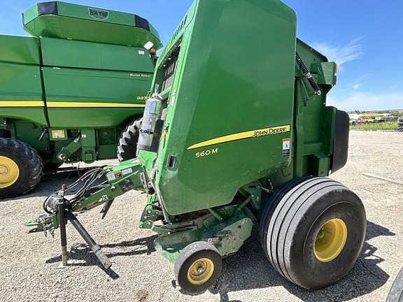 Image of John Deere 560M equipment image 4