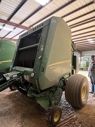 Image of John Deere 560M equipment image 4