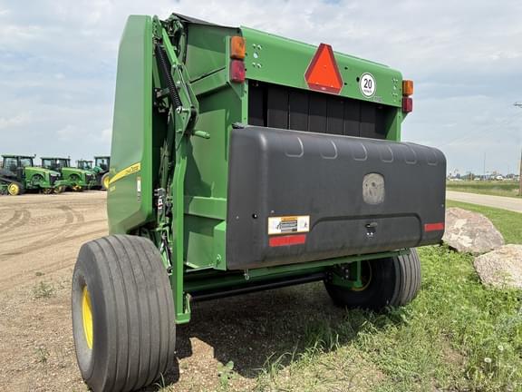Image of John Deere 560M equipment image 4