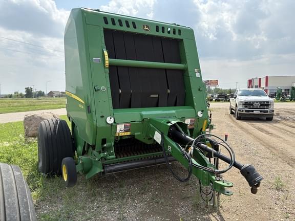 Image of John Deere 560M equipment image 2