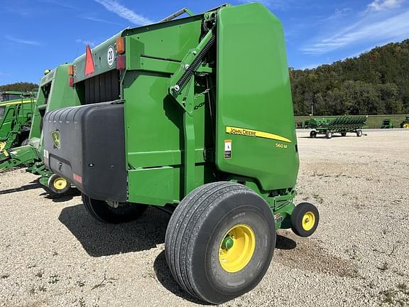 Image of John Deere 560M equipment image 3