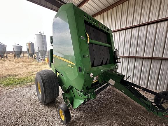 Image of John Deere 560M equipment image 2